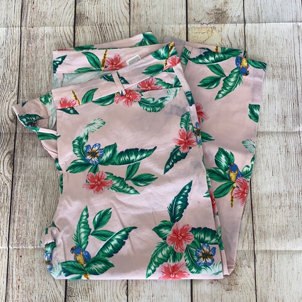 Old Navy Tropical Print Pixie Pants